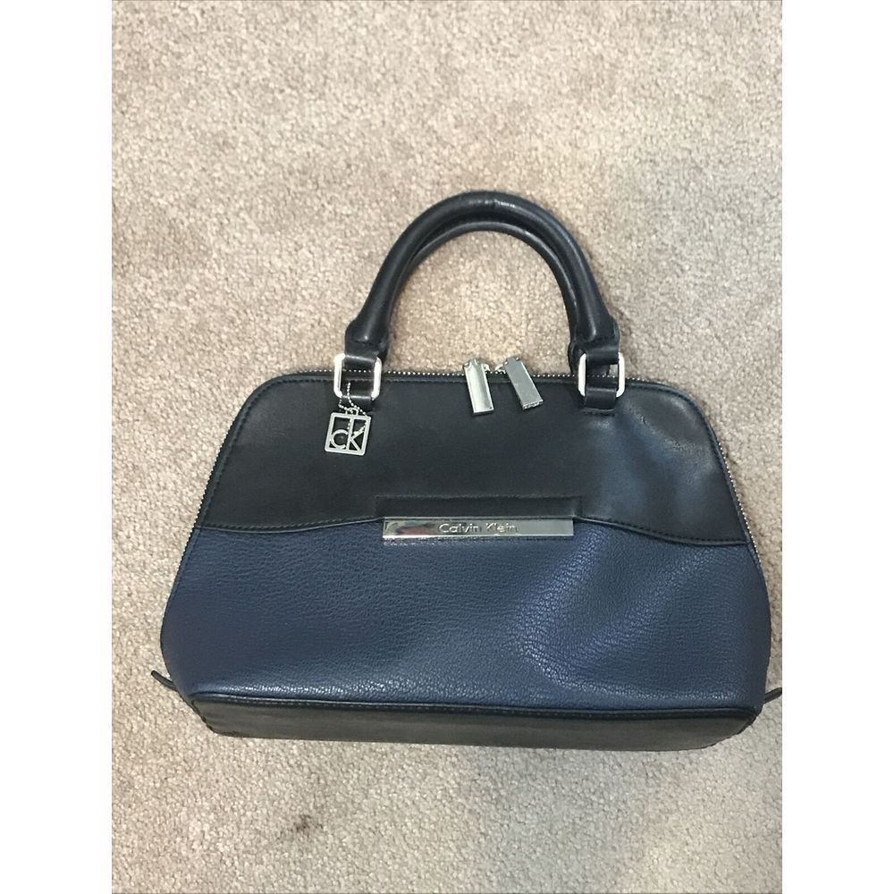 CALVIN KLEIN  Stylish  Navy  Black Pebbled Leather Satchel  Bag Purse Logo‎ Tag